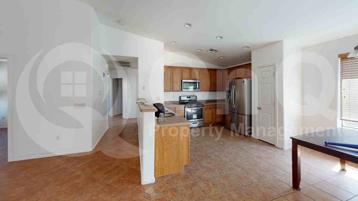 7218 S Canterbury Tale Dr - Photo 5 of 26
