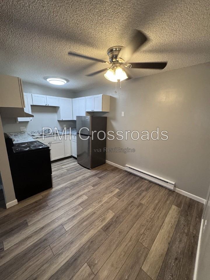 1560 20th St #7 - Photo 4 of 20