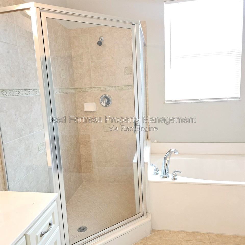 16097 Via Solera Cir #105 - Photo 6 of 12