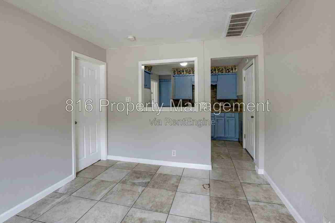 8718 Winner Rd - Photo 2 of 21