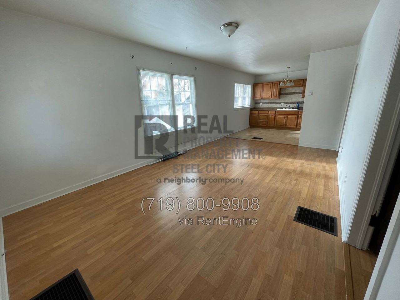 1119 Jackson St - Photo 4 of 13