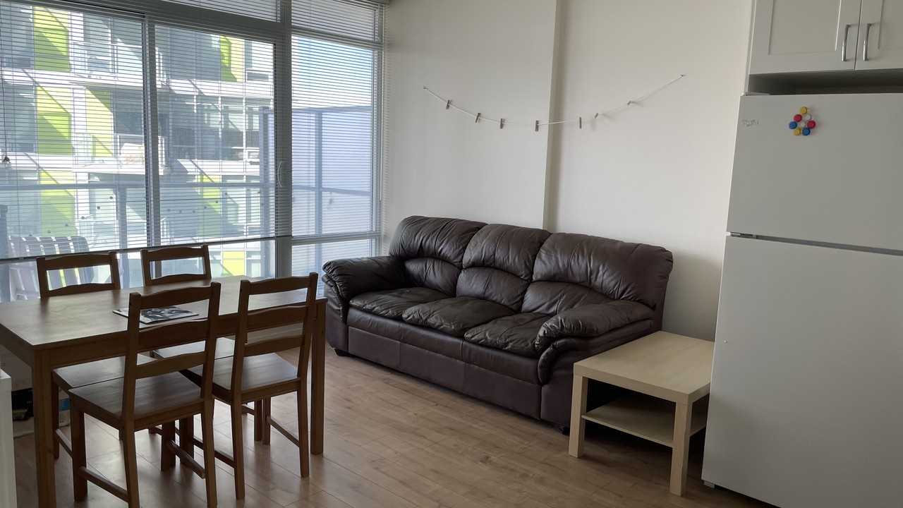 10 Brentwood Common - Photo 6 of 14