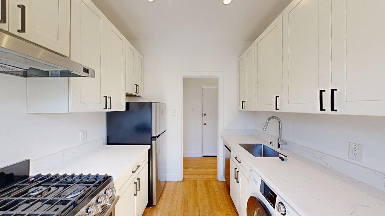 2500 Van Ness Avenue - Photo 6 of 15