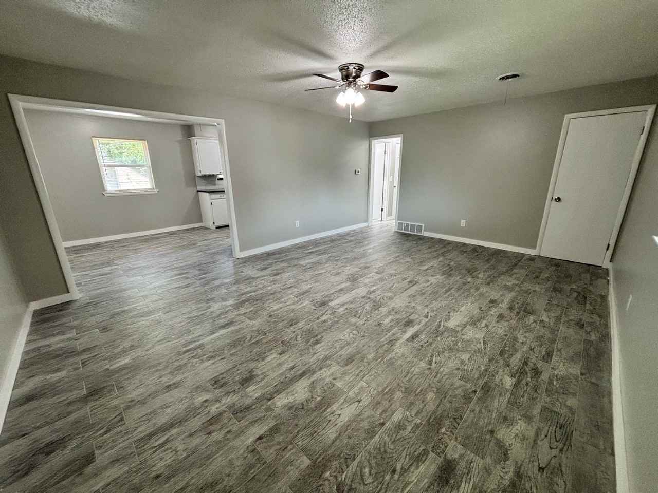 University Apartments - Photo 2 of 31