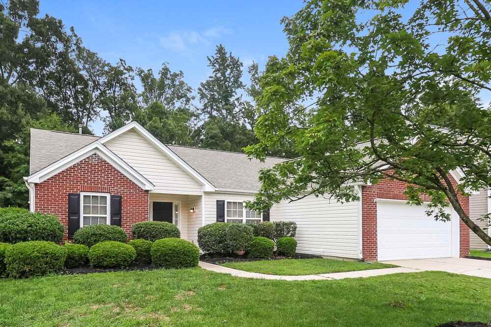 2111 Hunters Trail Dr - Photo 3 of 16
