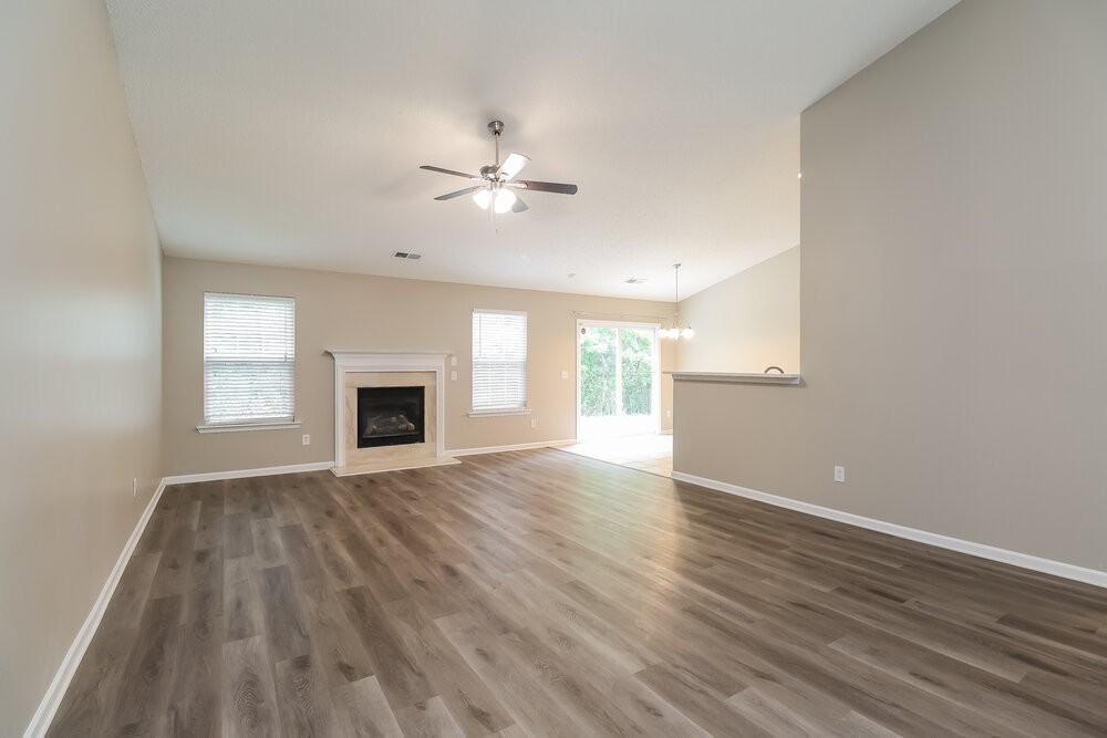 2111 Hunters Trail Dr - Photo 4 of 16