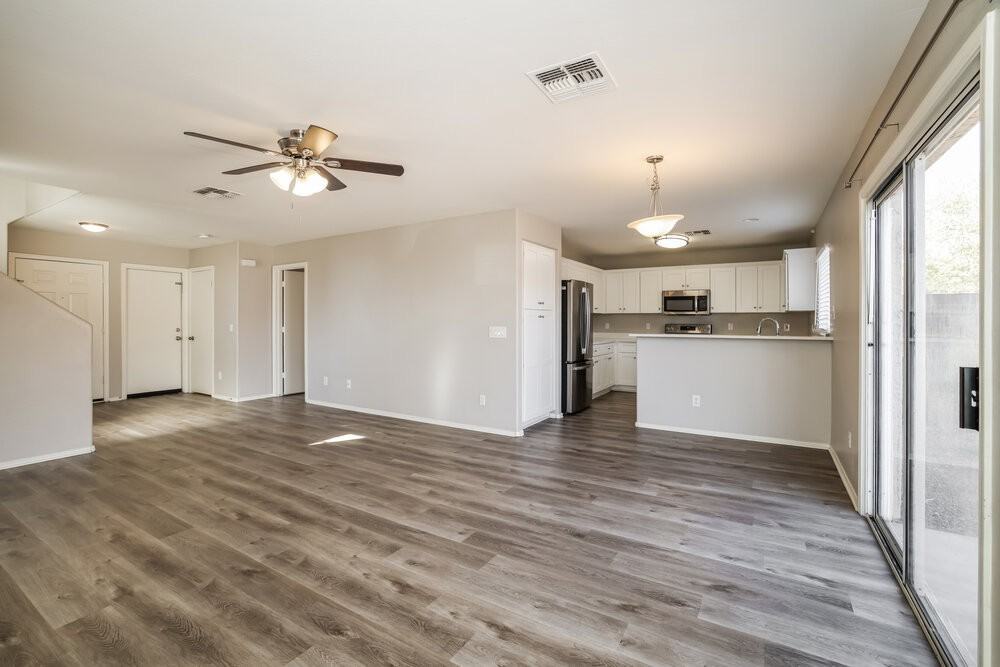 21940 W Casey Ln - Photo 7 of 20