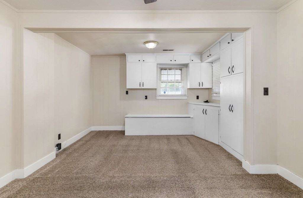 1721 Sherrod Ave - Photo 7 of 22