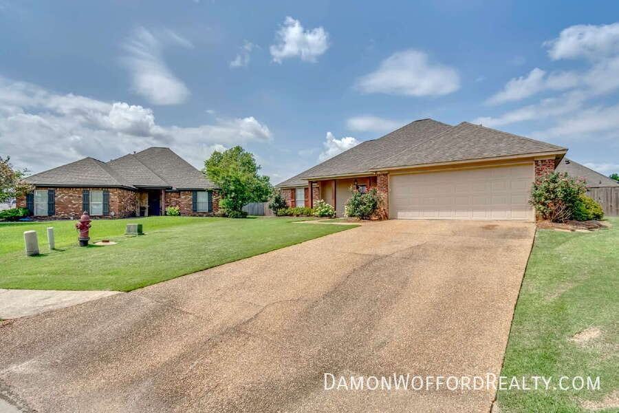107 Emry Cv - Photo 3 of 50