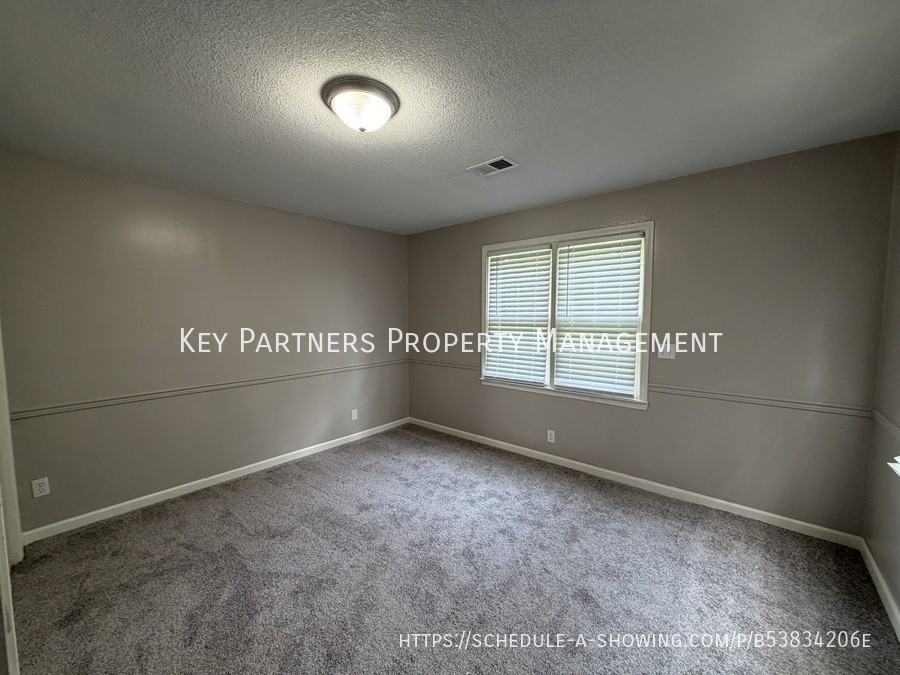 12208 W 64th St - Photo 6 of 15