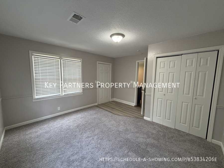 12208 W 64th St - Photo 7 of 15