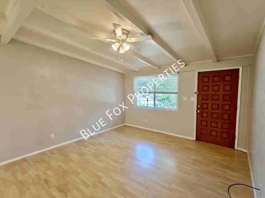 5901 N Oracle Rd #18 - Photo 4 of 20
