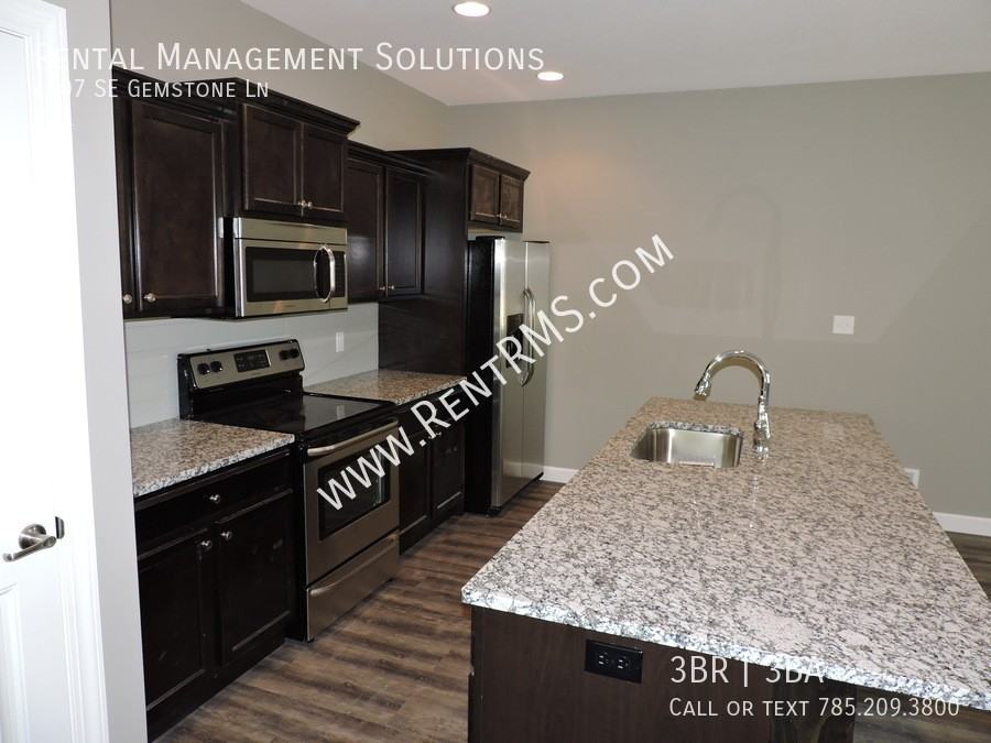 4407 Se Gemstone Ln - Photo 4 of 18