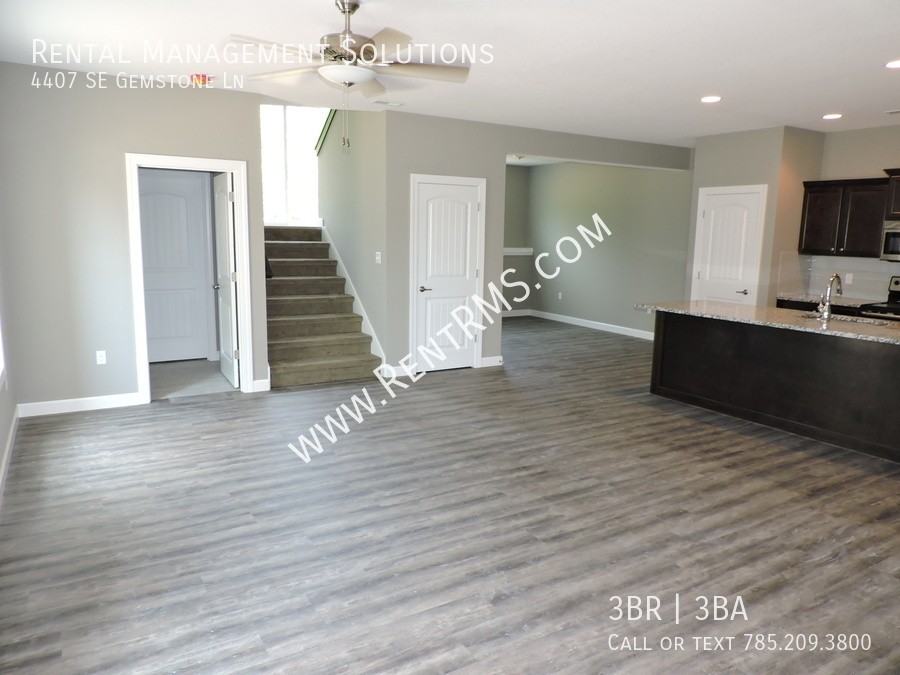 4407 Se Gemstone Ln - Photo 7 of 18