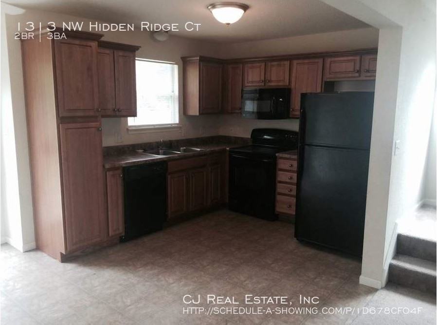 1313 Nw Hidden Ridge Ct - Photo 3 of 4