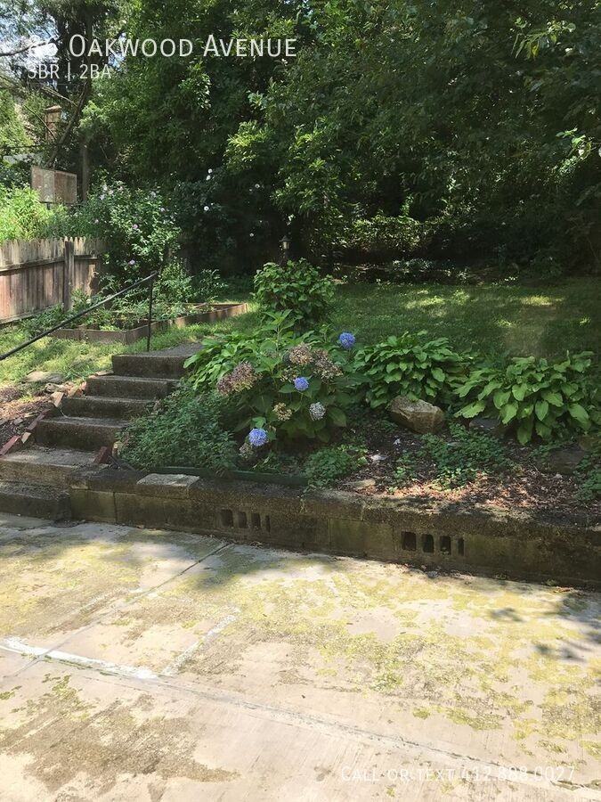 86 Oakwood Ave - Photo 3 of 14