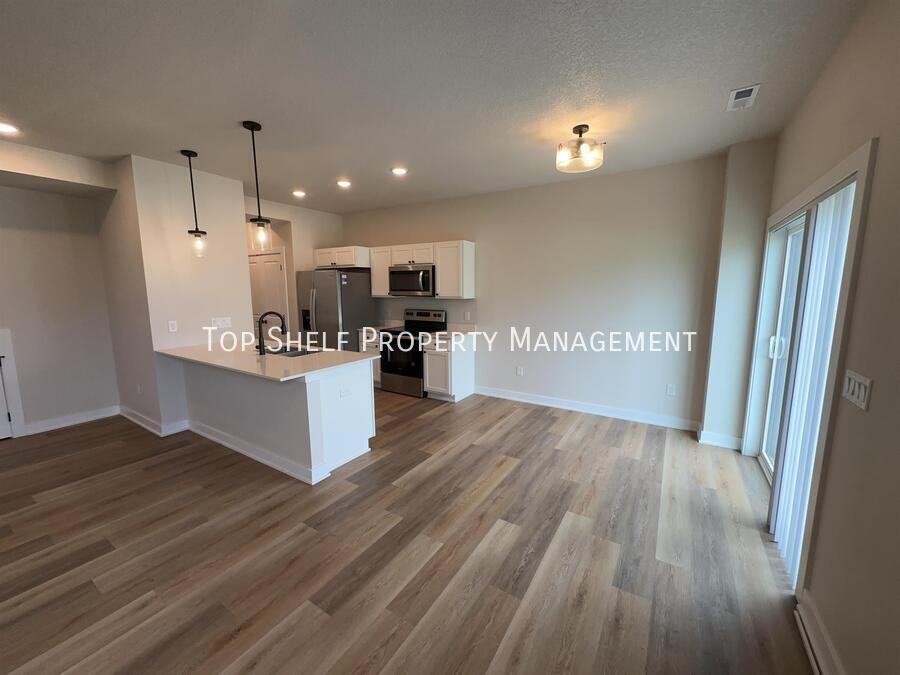 232 Bristlecone Dr - Photo 4 of 15