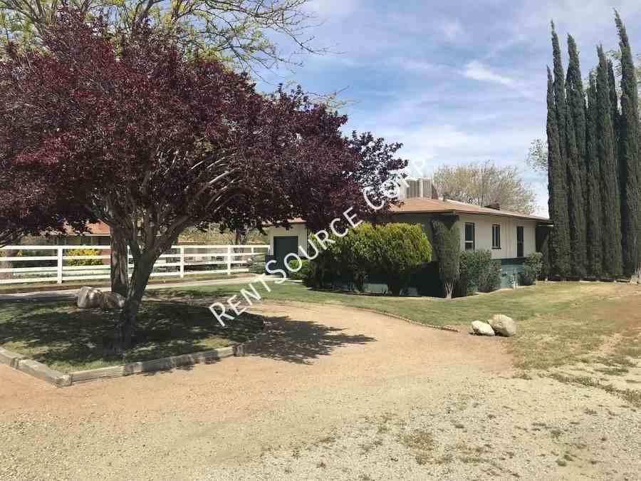 44644 20th St W - Photo 3 of 23