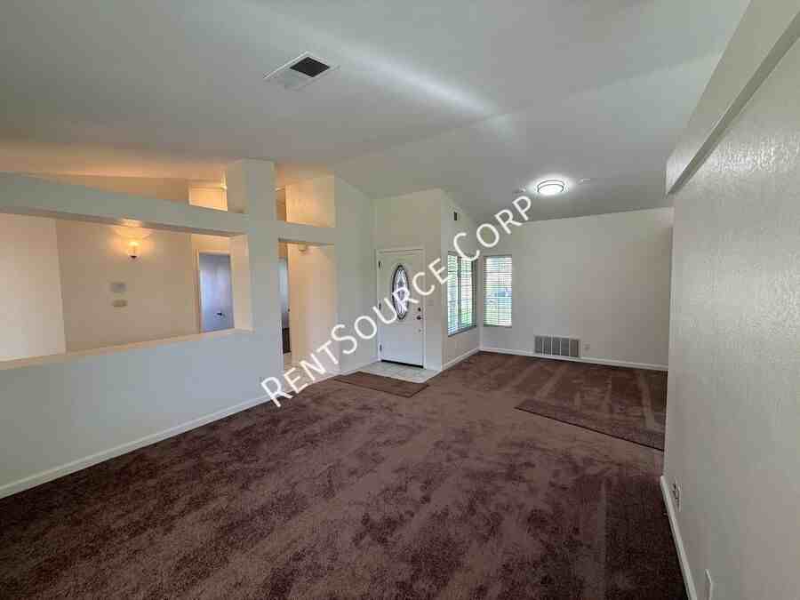 2240 Westpark Dr - Photo 4 of 26