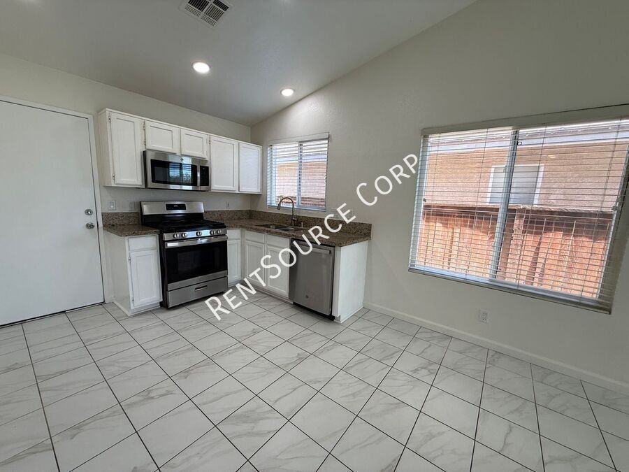 2240 Westpark Dr - Photo 7 of 26