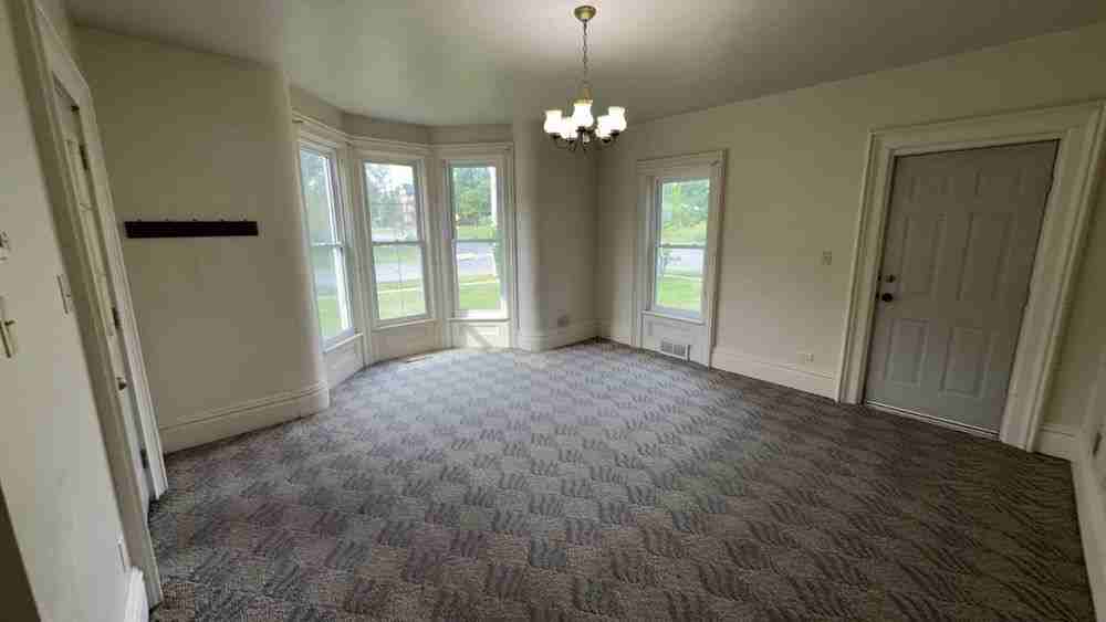 1219 State St - Photo 3 of 13
