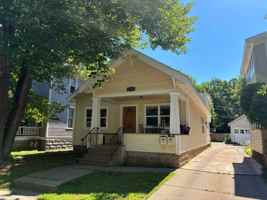 featured image of 1515 Wilson St