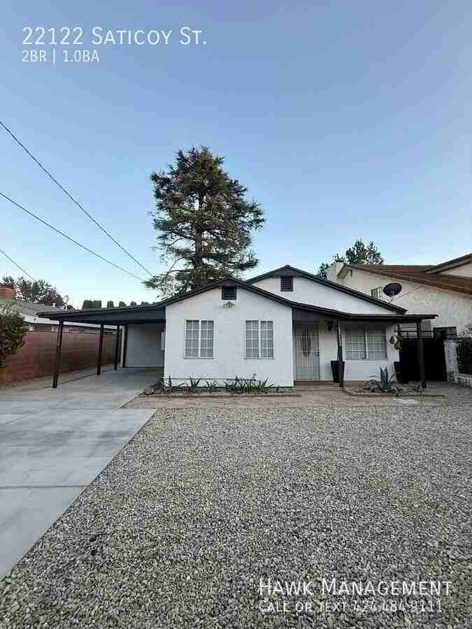 22122 Saticoy St