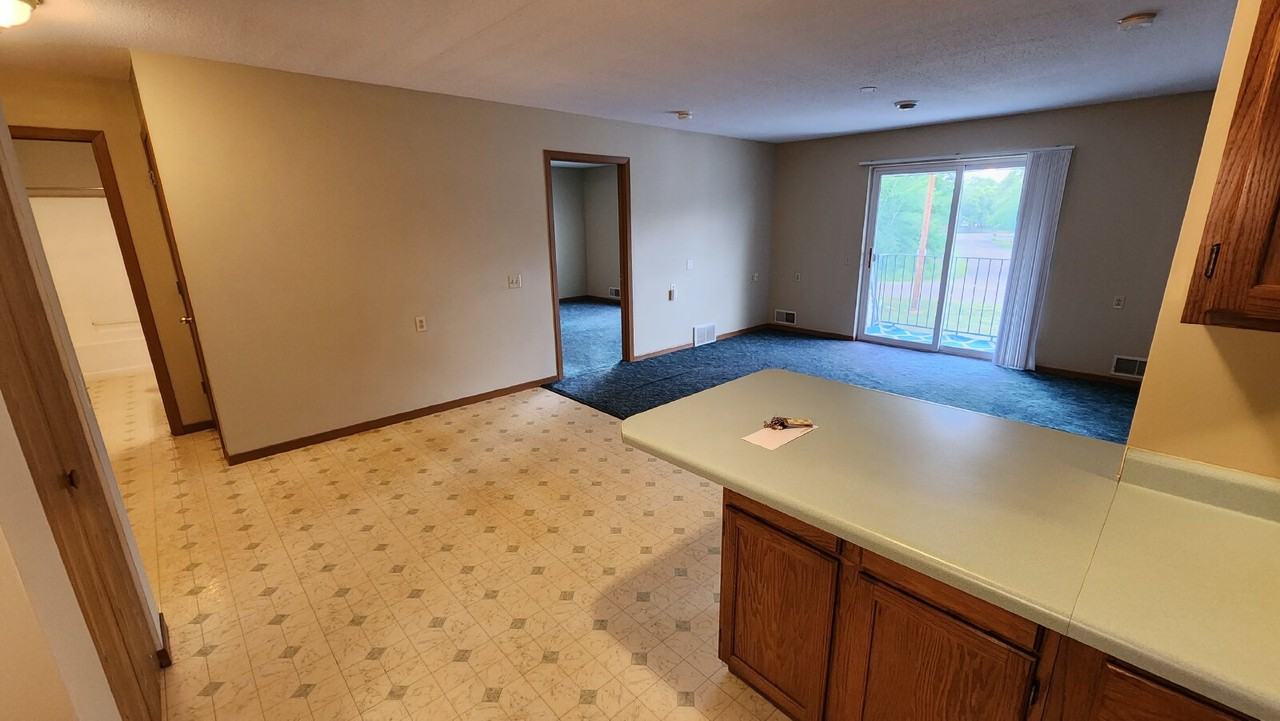 2773 County Highway Oo Apt 9 - Photo 7 of 26