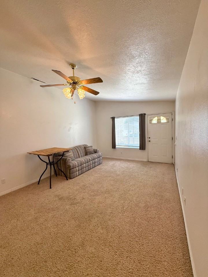 2605 E 700 N #4 - Photo 7 of 14