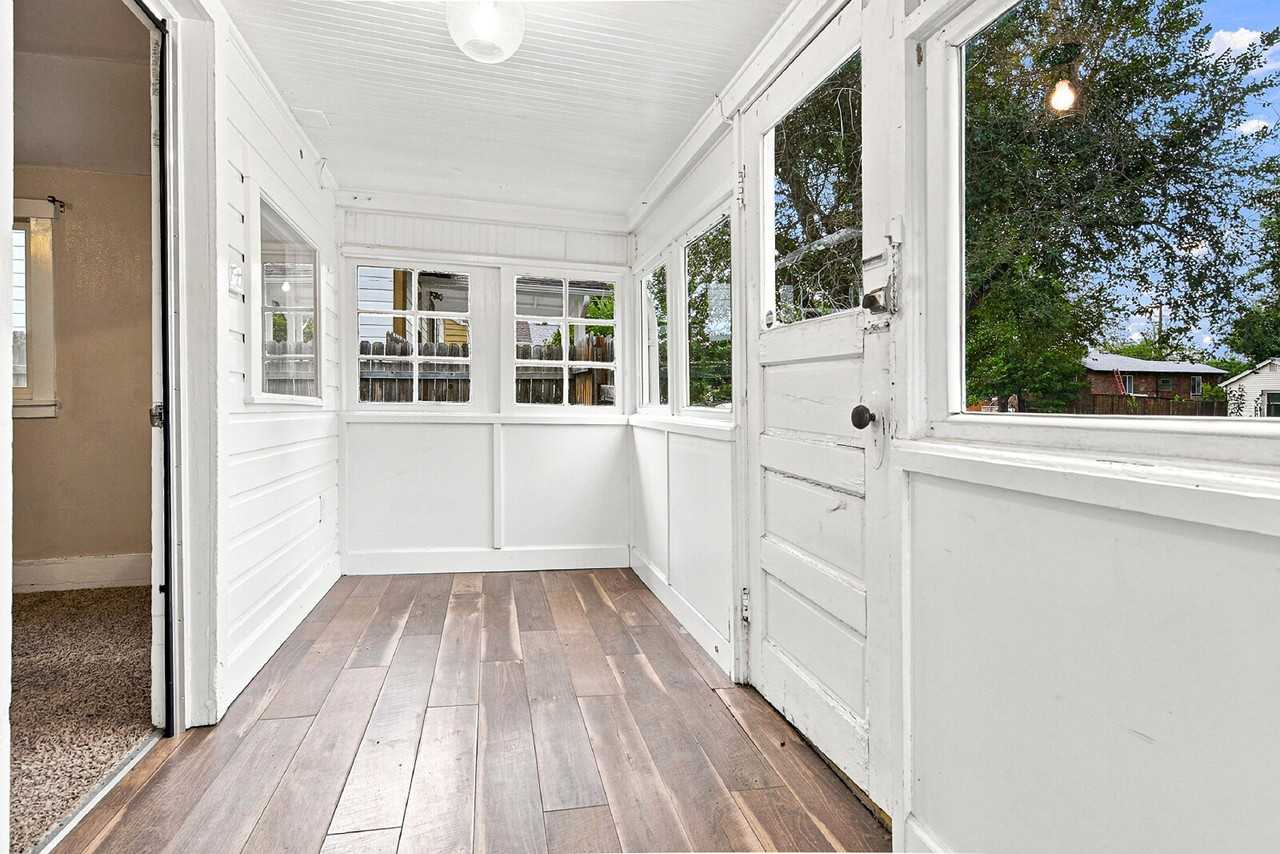 1338 Iola St - Photo 3 of 29
