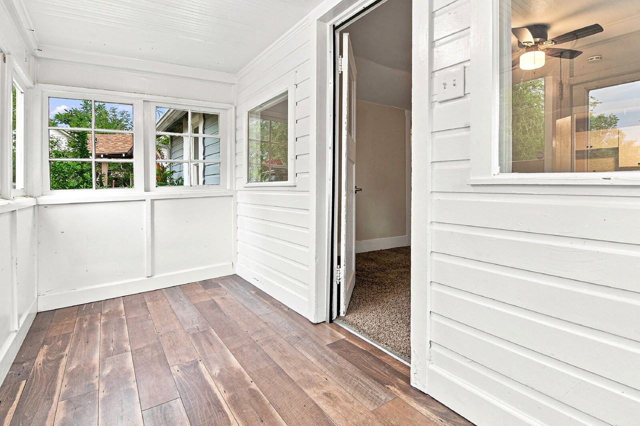 1338 Iola St - Photo 4 of 29