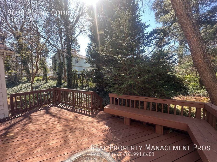 9608 Peony Ct - Photo 5 of 26