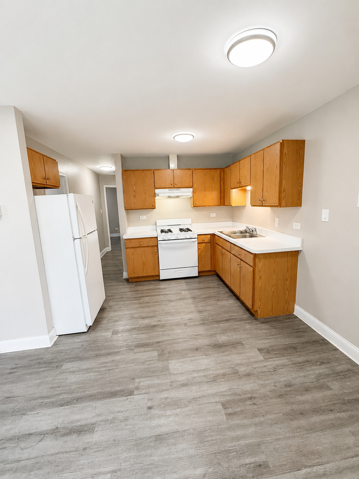 2824 Jackson Ave #C - Photo 3 of 8