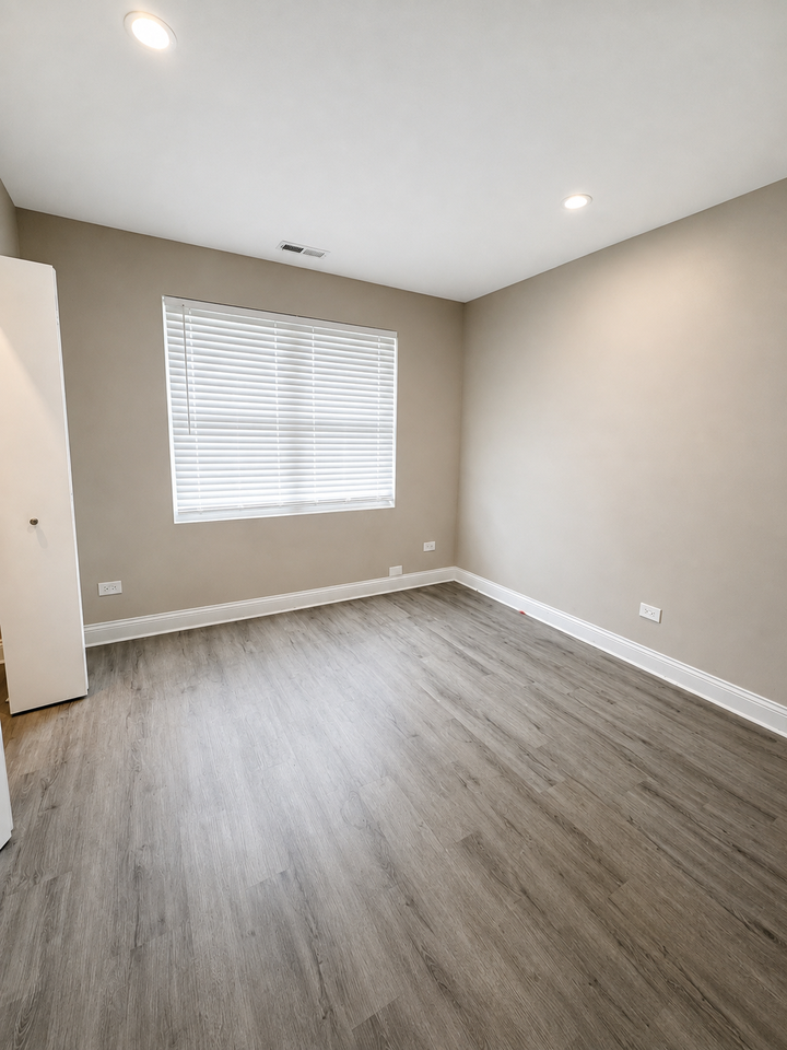 2824 Jackson Ave #C - Photo 5 of 8