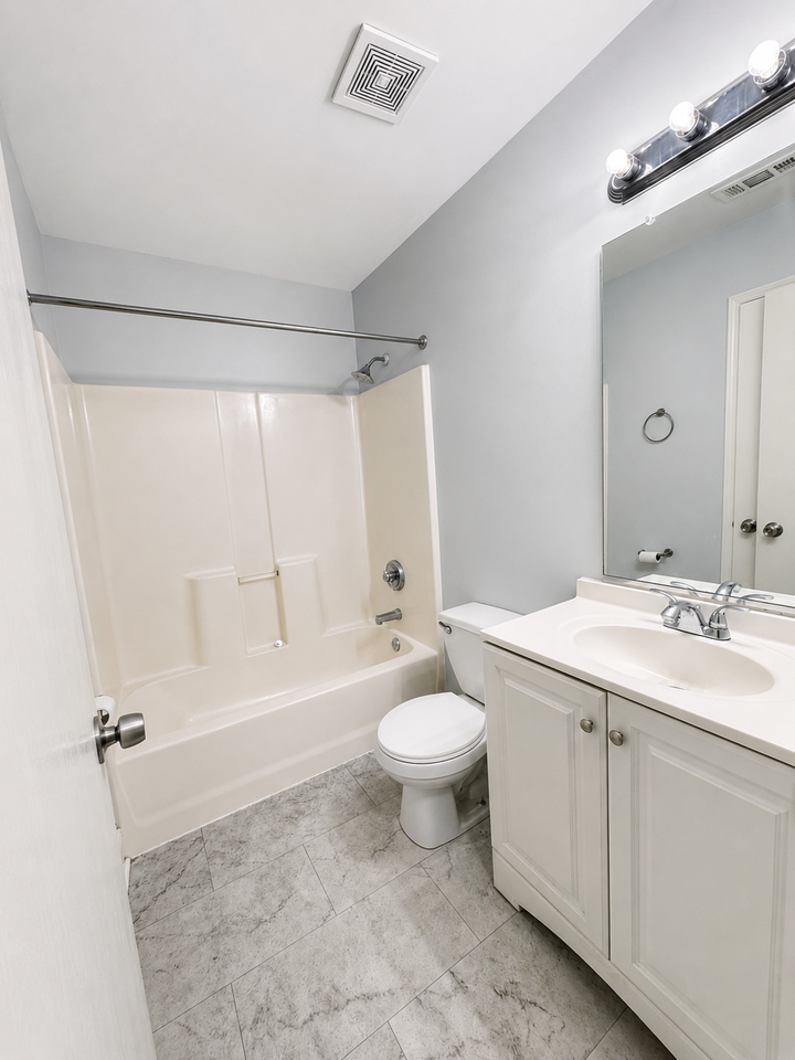 2824 Jackson Ave #C - Photo 6 of 8