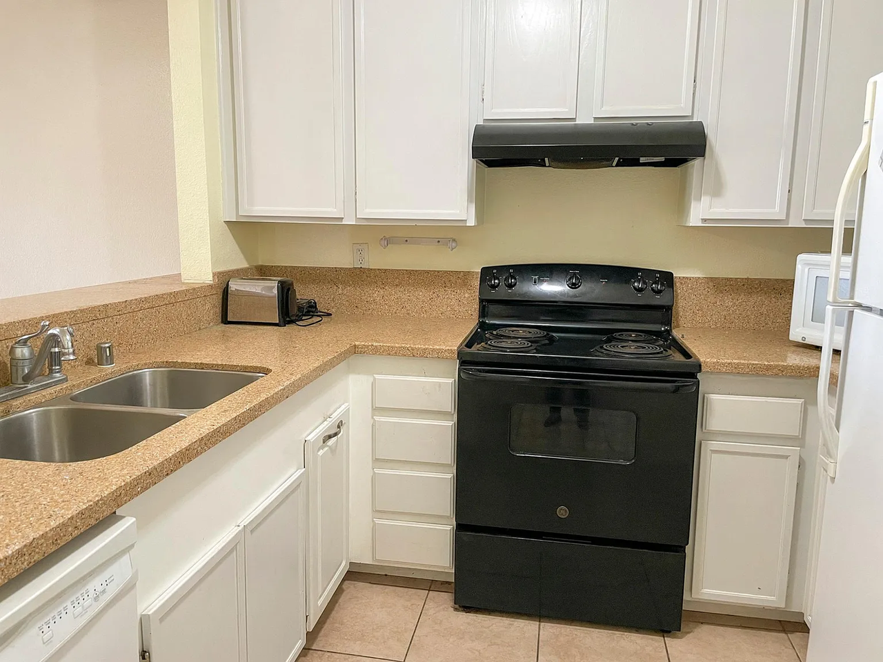5985 Dandridge Ln #106 - Photo 4 of 32