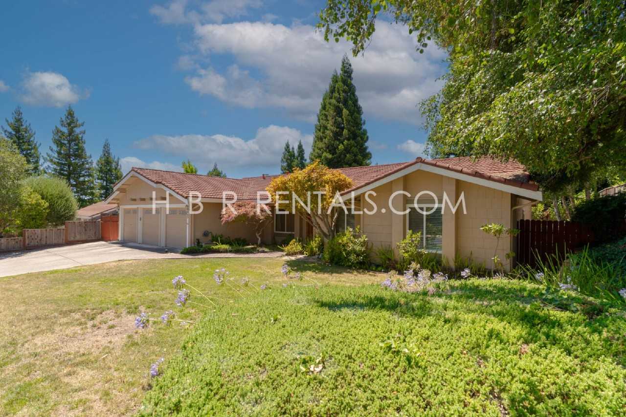 2865 Morgan Dr - Photo 3 of 48