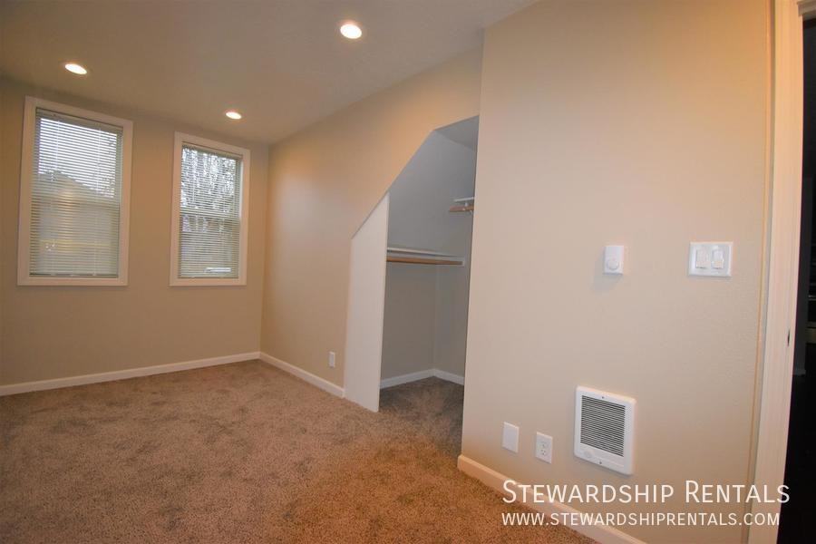 893 W 5th Ave #2 - Photo 7 of 23