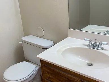2621 E Harvard St #2 - Photo 2 of 17