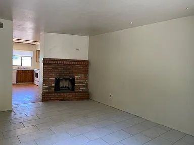2621 E Harvard St #2 - Photo 5 of 17