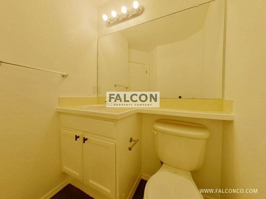 1111 Mount Estes Dr - Photo 4 of 28