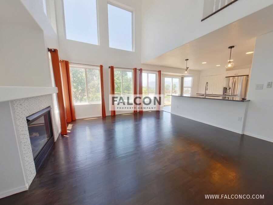 1111 Mount Estes Dr - Photo 7 of 28