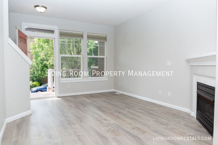 1142 Sw 162nd Ave - Photo 4 of 15