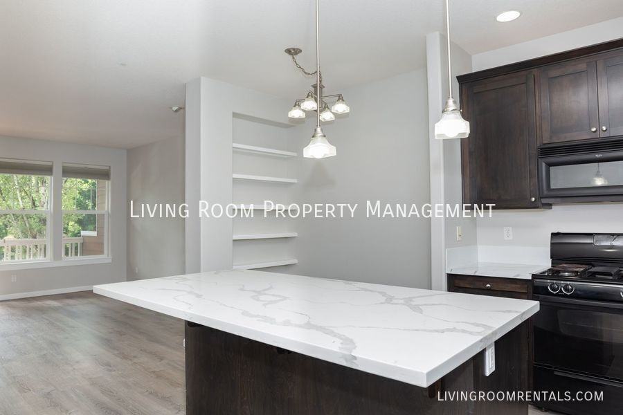 1142 Sw 162nd Ave - Photo 6 of 15