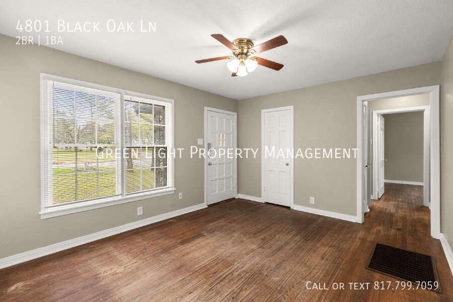 4801 Black Oak Ln - Photo 4 of 22