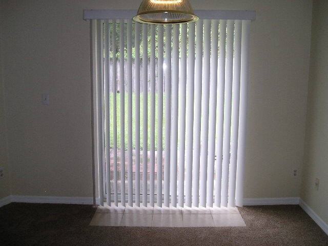 19 Pilgrim Dr - Photo 7 of 12