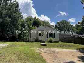 203 Parkwood Ave - Photo 1 of 1