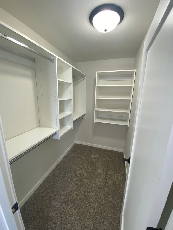 1553 47th Loop Se - Photo 4 of 13