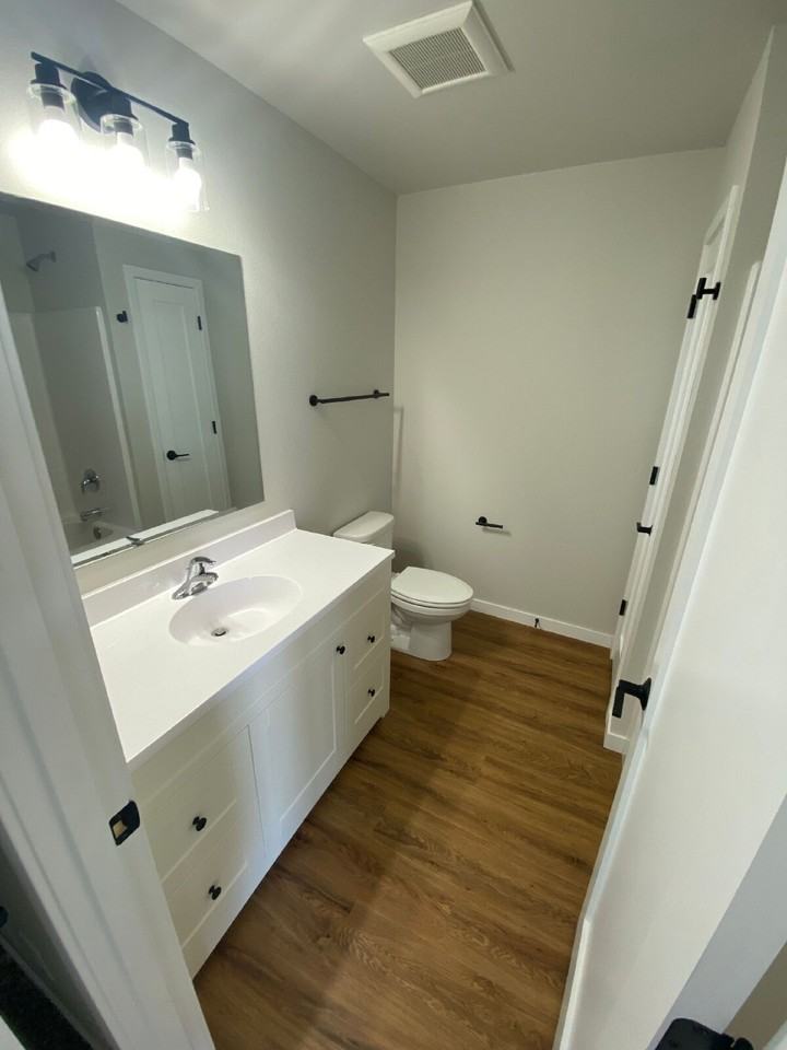 1553 47th Loop Se - Photo 5 of 13