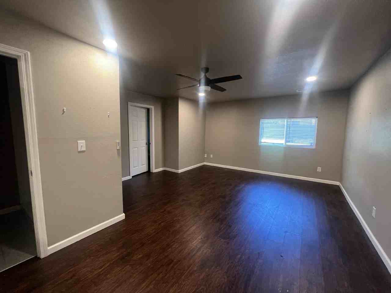 4936 E Haskell Pl - Photo 3 of 17